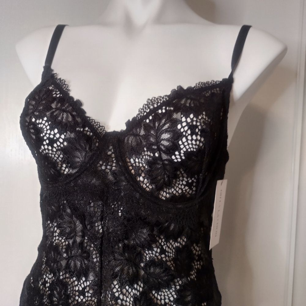 OOH LA LA CHERIE Unlined Black French Lace Teddy size 1X NWT